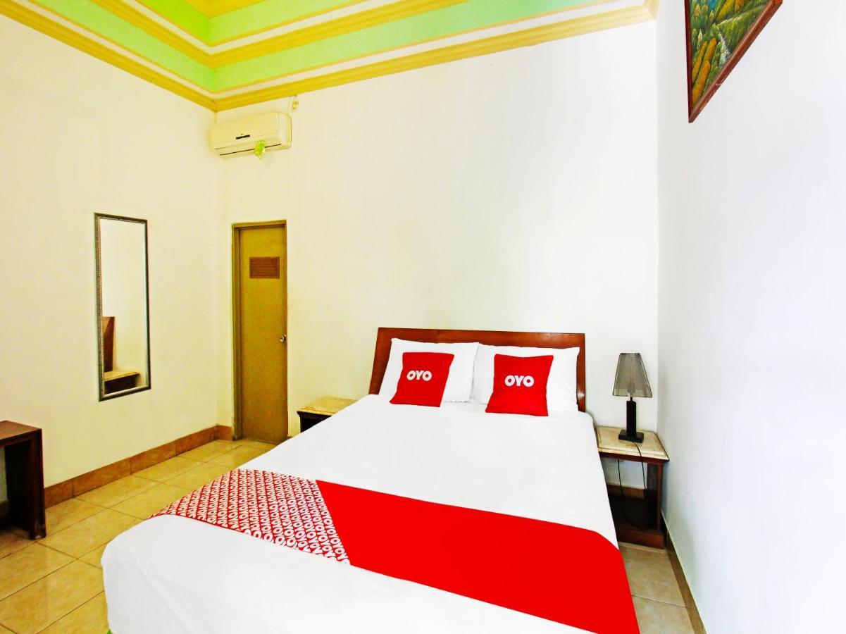 Oyo 91564 Ayodya Guest House Mataram Bagian luar foto