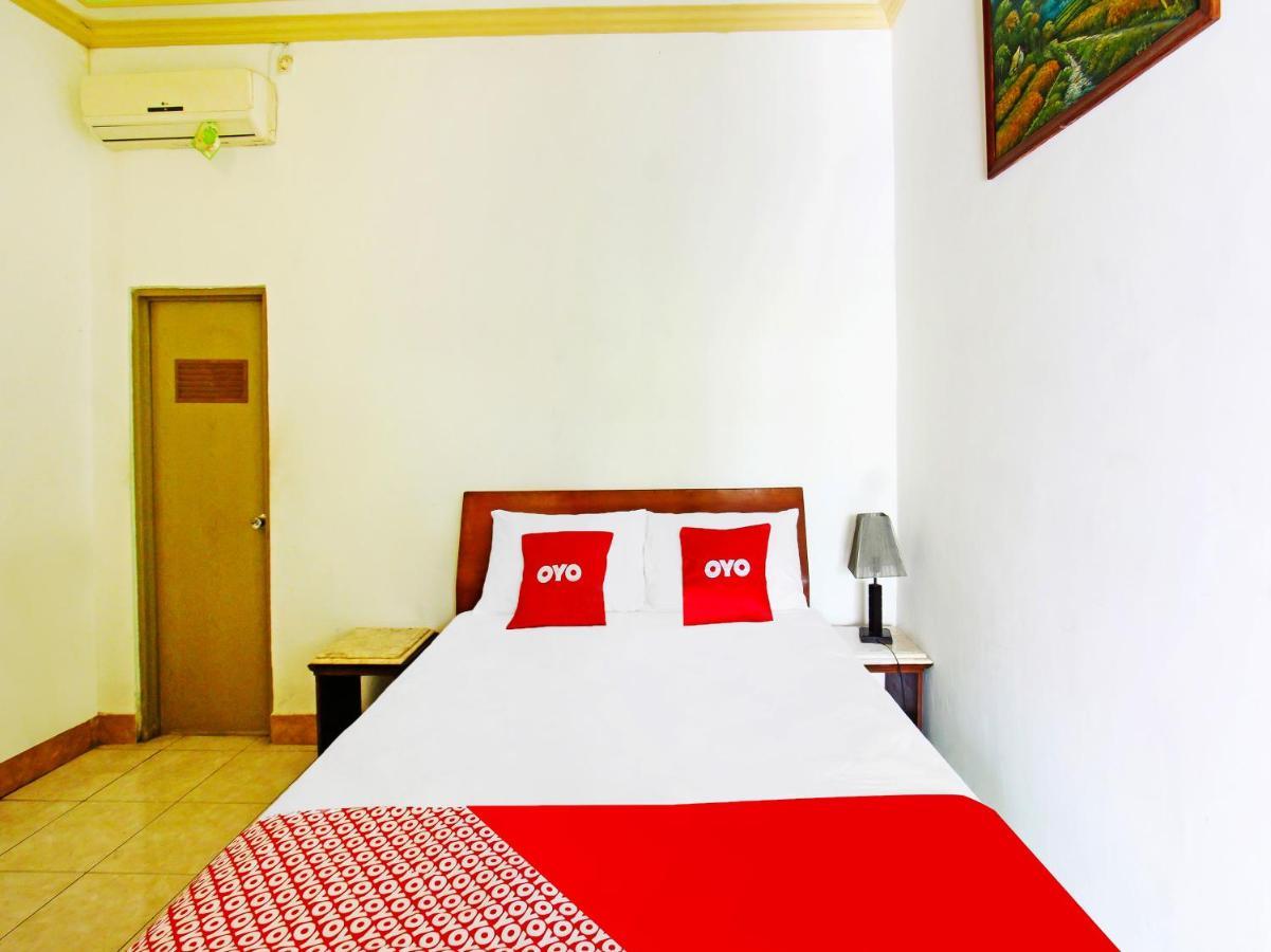 Oyo 91564 Ayodya Guest House Mataram Bagian luar foto